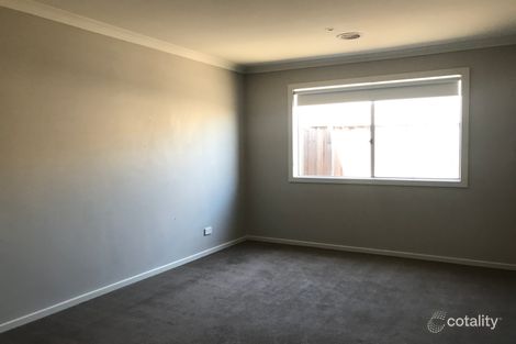 Property photo of 34 Macumba Drive Clyde North VIC 3978