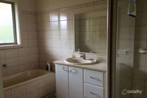 Property photo of 2/4 Van Ness Avenue Mornington VIC 3931