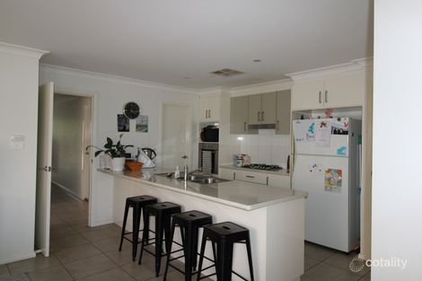 Property photo of 11 Sherrard Crescent Dubbo NSW 2830