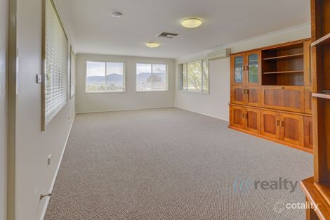 Property photo of 5 Amaroo Road Hillvue NSW 2340