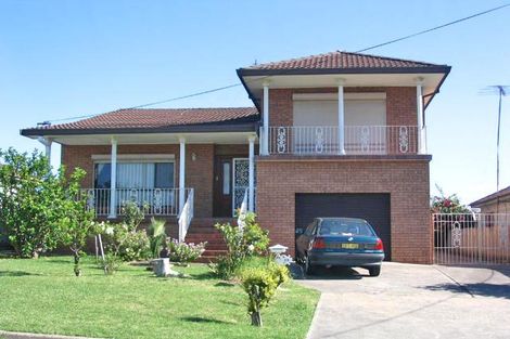 22 Hoskins Ave, Warrawong, NSW 2502