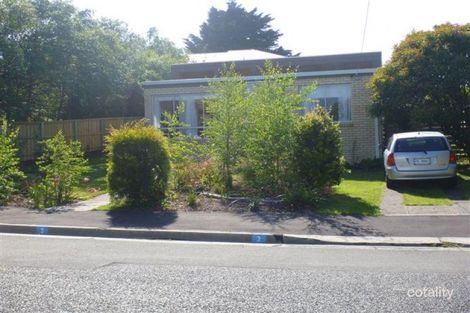 3 Short St, Lindisfarne, TAS 7015