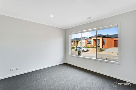 Property photo of 8 Farrow Place Maddingley VIC 3340