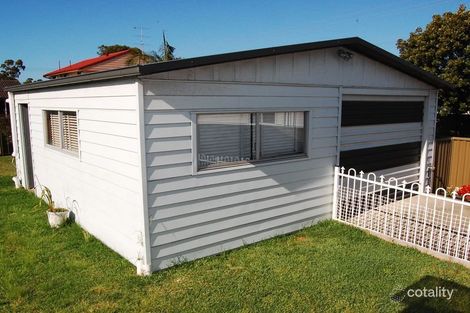 Property photo of 19 Eighth Avenue Toukley NSW 2263