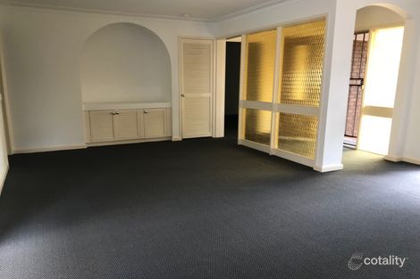 Property photo of 9 Manley Close Endeavour Hills VIC 3802