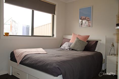 Property photo of 22 Henschke Avenue Thurgoona NSW 2640