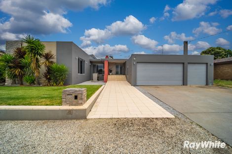 Property photo of 23 Pilcher Street Strathdale VIC 3550