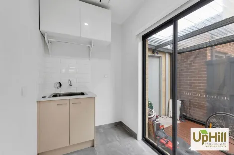 Property photo of 3 Seeley Walk Berwick VIC 3806