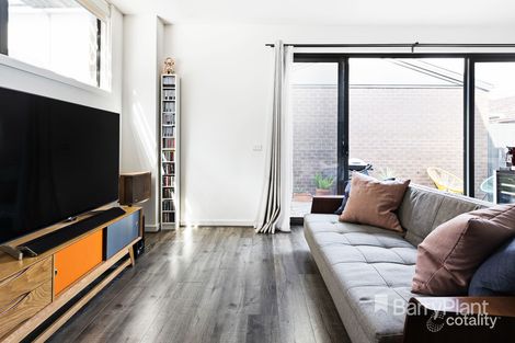 Property photo of 10/30-32 Lyonsville Avenue Preston VIC 3072