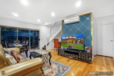 Property photo of 1/11 Elsey Road Reservoir VIC 3073