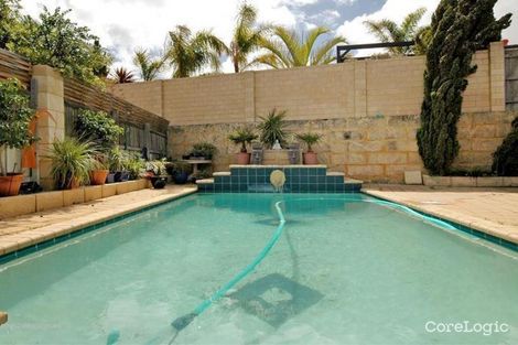 Property photo of 16 Kimbe Court Mindarie WA 6030