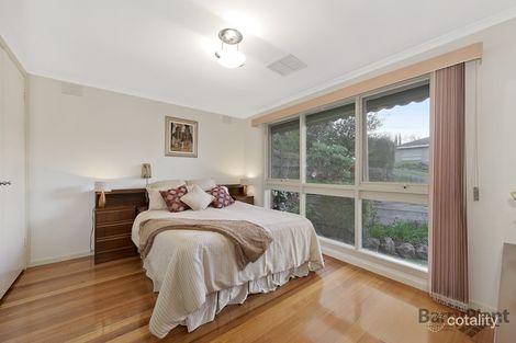 Property photo of 2 Derwent Place Watsonia North VIC 3087