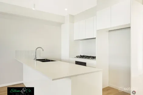 Property photo of 33 Freeman Parade Mount Warrigal NSW 2528