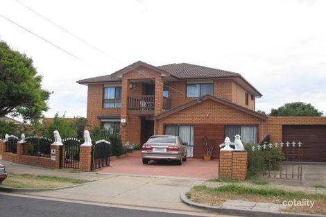 Property photo of 14 Peppermint Court Altona Meadows VIC 3028