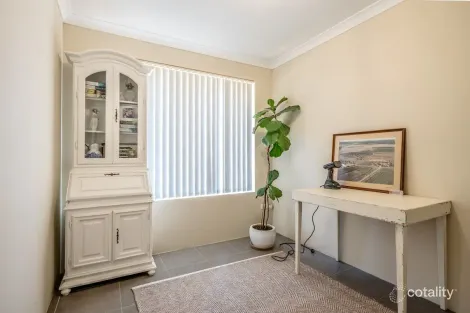 Property photo of 24 Ashdown Loop Cape Burney WA 6532