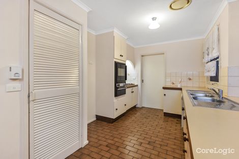 Property photo of 5 Hughes Close Endeavour Hills VIC 3802