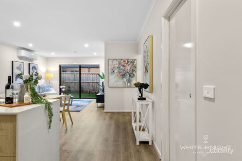 Property photo of 9 Mamic Boulevard Fraser Rise VIC 3336