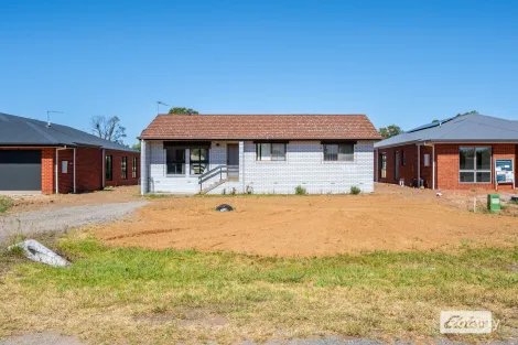Property photo of 128 Larmer Street Howlong NSW 2643