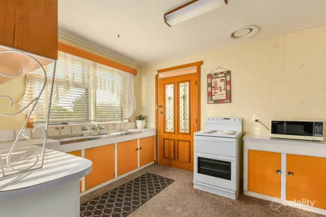 3 Laver Gr, Newnham, TAS 7248