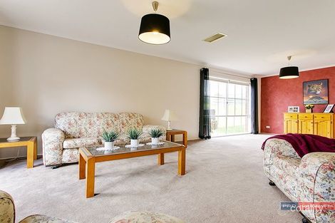 Property photo of 5 Dongala Drive Werribee VIC 3030