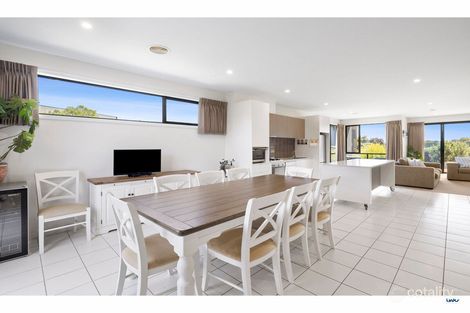 Property photo of 7 Seaspray Place Torquay VIC 3228