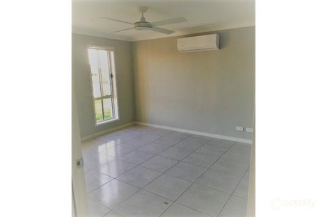 Property photo of 2/14 Alison Drive Kalkie QLD 4670