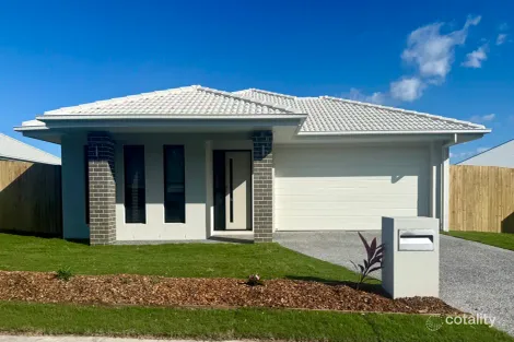 196 Christensen St, Nikenbah, QLD 4655