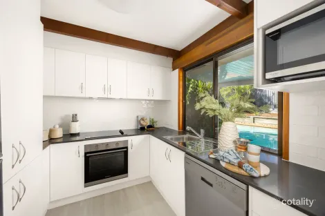 Property photo of 40 Langlo Street Riverhills QLD 4074