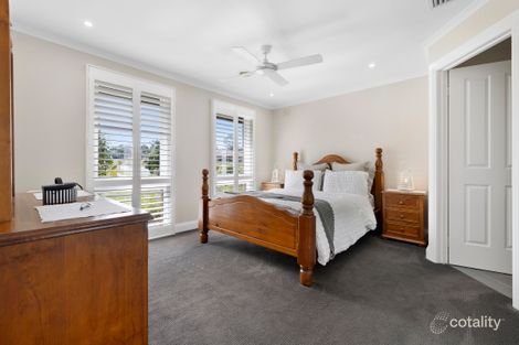Property photo of 302 Windermere Drive Ferntree Gully VIC 3156