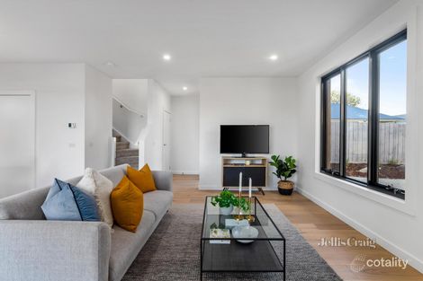 Property photo of 2/4 Roger Court Nunawading VIC 3131