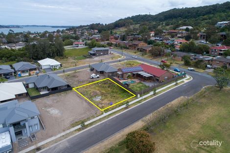 4 Olsen Cres, Warners Bay, NSW 2282