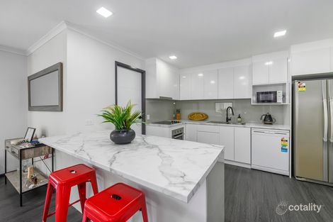 Property photo of 1/182 Whiting Street Labrador QLD 4215
