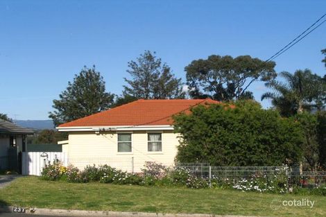 237 Northcliffe Dr, Berkeley, NSW 2506