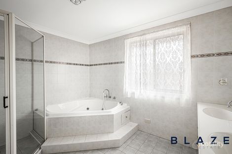 Property photo of 22 Gundagai Crescent Wakeley NSW 2176