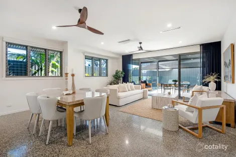 Property photo of 23 Nineteenth Avenue Palm Beach QLD 4221