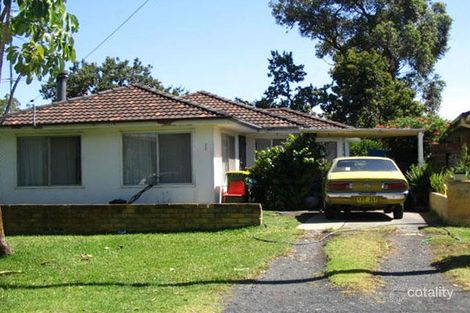 77 Mackenzie Ave, Woy Woy, NSW 2256