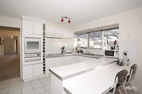 Property photo of 10 Errol Close Aspendale Gardens VIC 3195