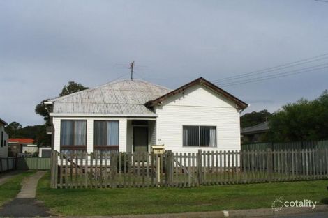 26 Queen St, Warners Bay, NSW 2282