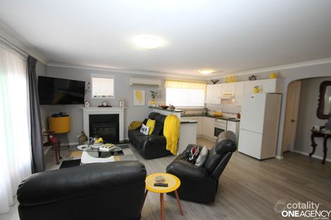 Property photo of 2/3 York Street Singleton NSW 2330