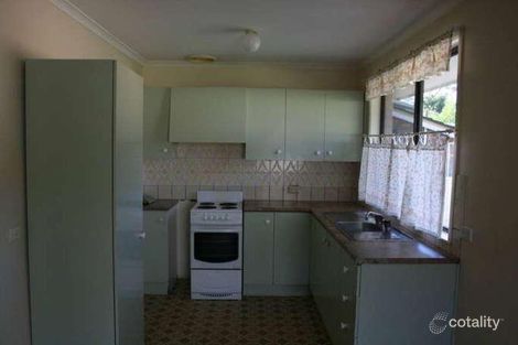 Property photo of 22 Yeovil Drive Bomaderry NSW 2541