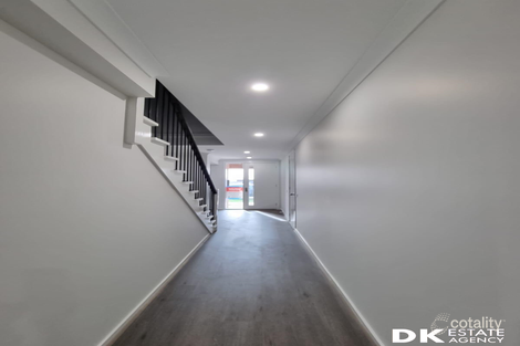 Property photo of 2 Bistre Road Tarneit VIC 3029