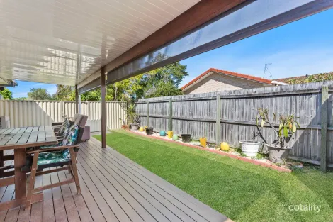 1/20 Annette Ct, Labrador, QLD 4215