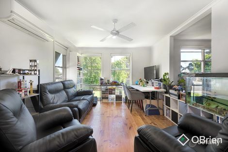 Property photo of 15 Bouvardia Crescent Frankston North VIC 3200