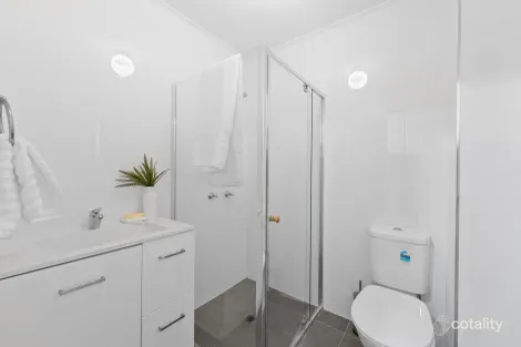 Property photo of 60 Limetree Parade Runaway Bay QLD 4216