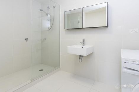 Property photo of 209H/12 Trenerry Crescent Abbotsford VIC 3067