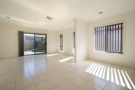 Property photo of 4 Treeview Drive South Morang VIC 3752