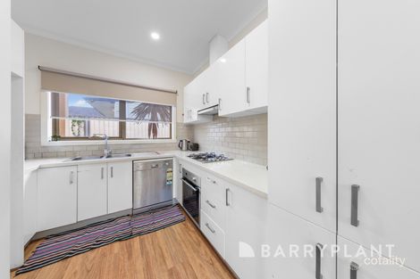 Property photo of 2/33 Henry Street St Albans VIC 3021