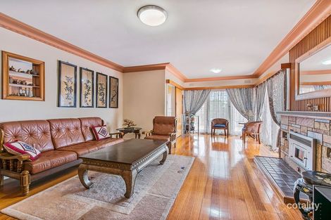 Property photo of 17 Simpson Drive Mount Waverley VIC 3149