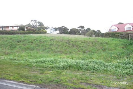 6-8 Leemak Cres, Berwick, VIC 3806