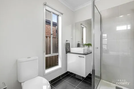 Property photo of 9 Trevatt Road Tarneit VIC 3029